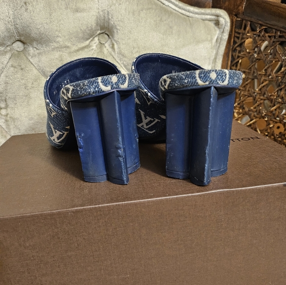 Authentic Louis Vuitton denim high heeled Sandal - Picture 4 of 6